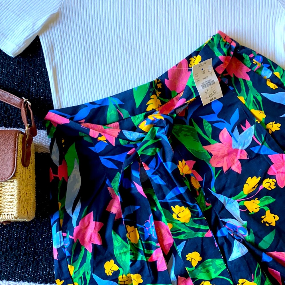 🎉HP🎉 NWT J. Crew Factory Pleated Tie Waist Pull-on Shorts